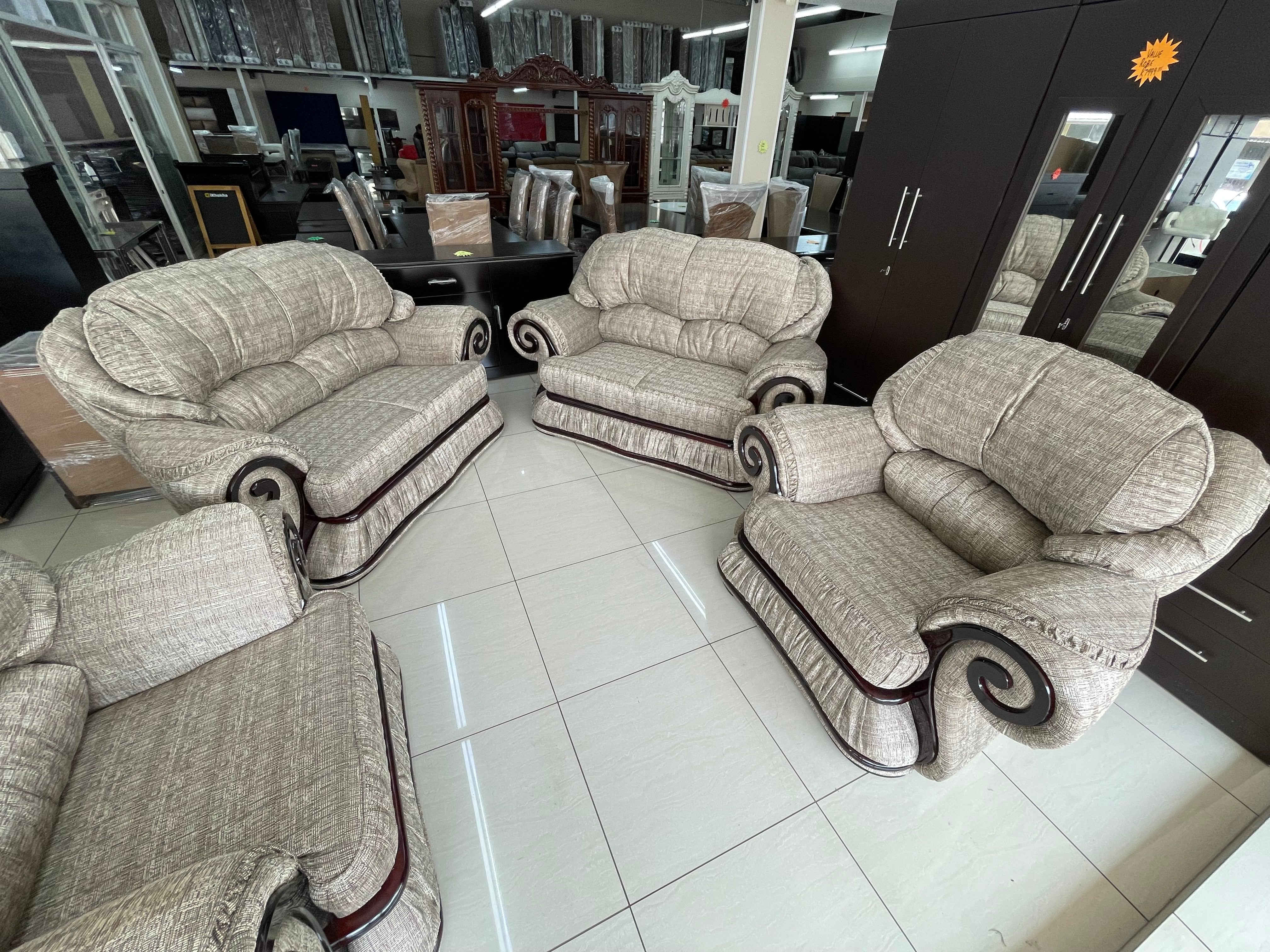 Ringle 4PC Lounge Suite